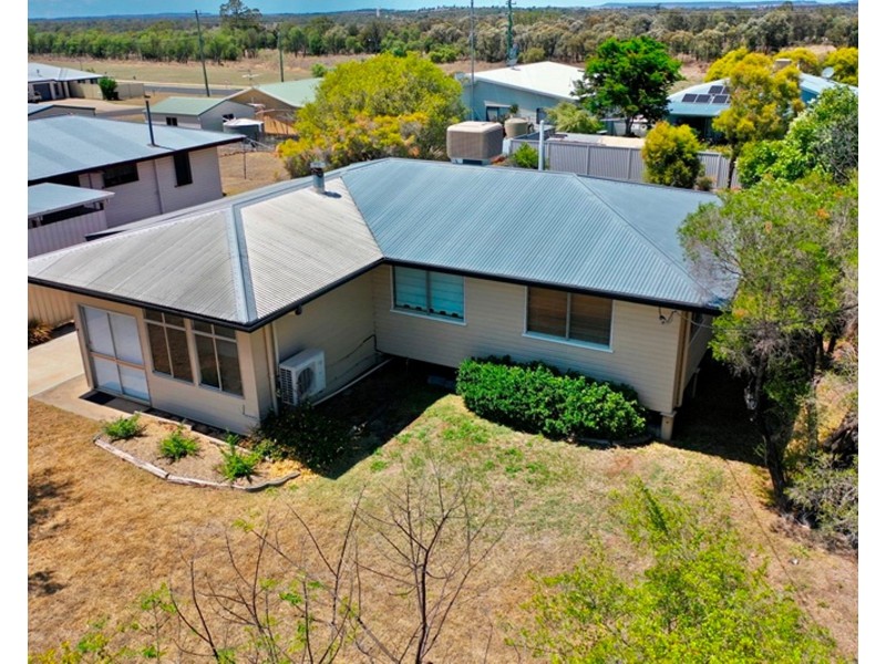 26 Weldon Street, Wandoan QLD 4419