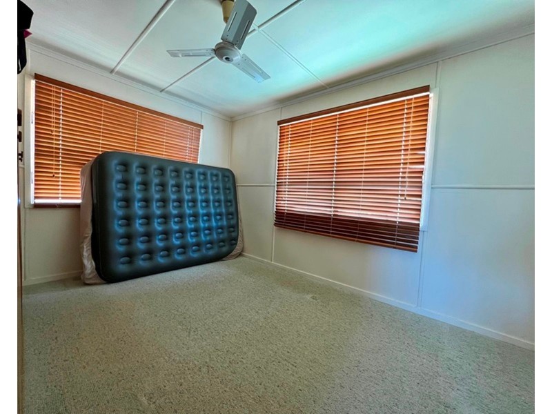 26 Weldon Street, Wandoan QLD 4419