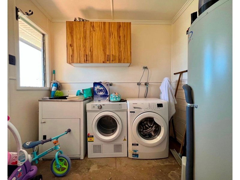 26 Weldon Street, Wandoan QLD 4419