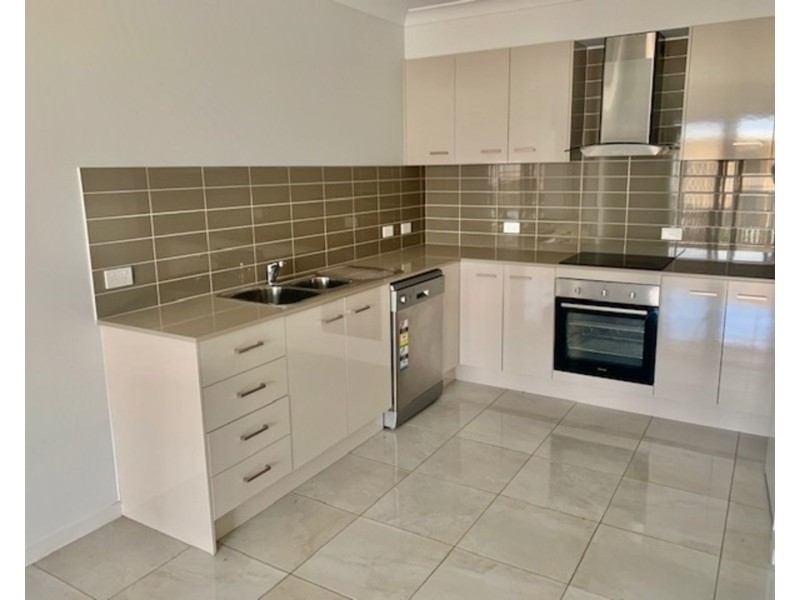 4/15 Dudley Street, Chinchilla QLD 4413