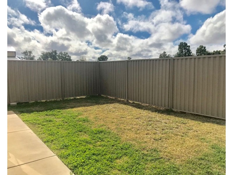 3/27 PRICE STREET, Chinchilla QLD 4413