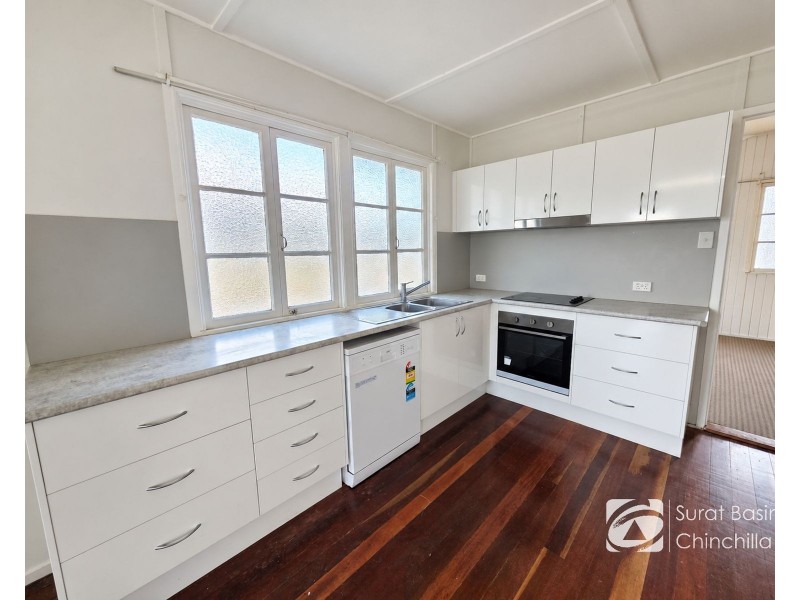 9 WOLSEY STREET, Taroom QLD 4420