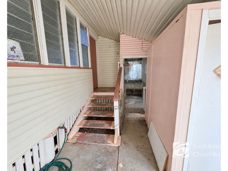 9 WOLSEY STREET, Taroom QLD 4420