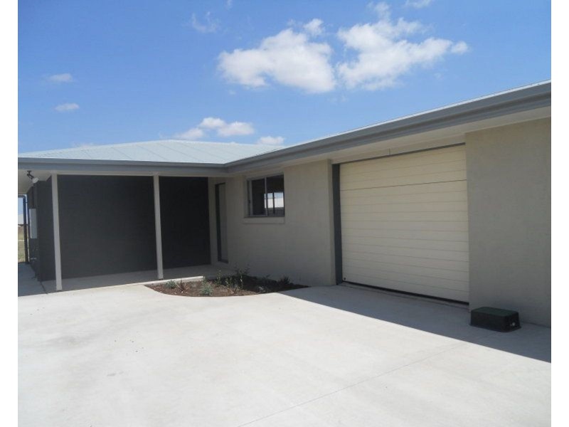 2/21 Barnsley Street, Chinchilla QLD 4413