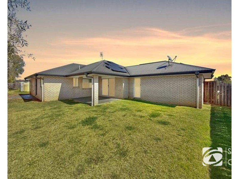 21 Freeman Close, Chinchilla QLD 4413
