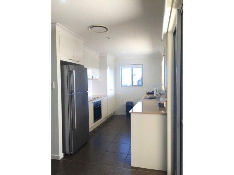 8B Hurse Street, Chinchilla QLD 4413