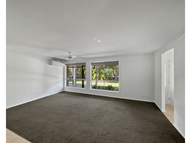 25 Valley Court, Ewingsdale NSW 2481