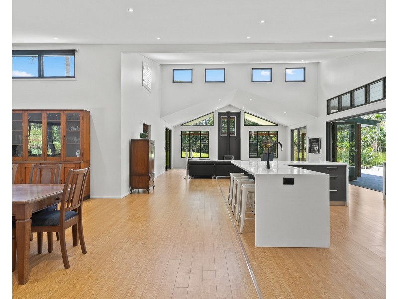 20 Taylors Lane, Ewingsdale NSW 2481
