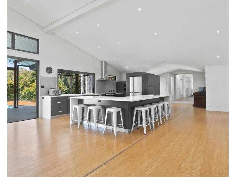 20 Taylors Lane, Ewingsdale NSW 2481