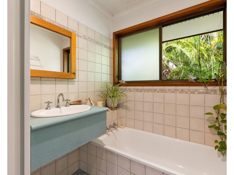 245 Broken Head Road, Suffolk Park NSW 2481