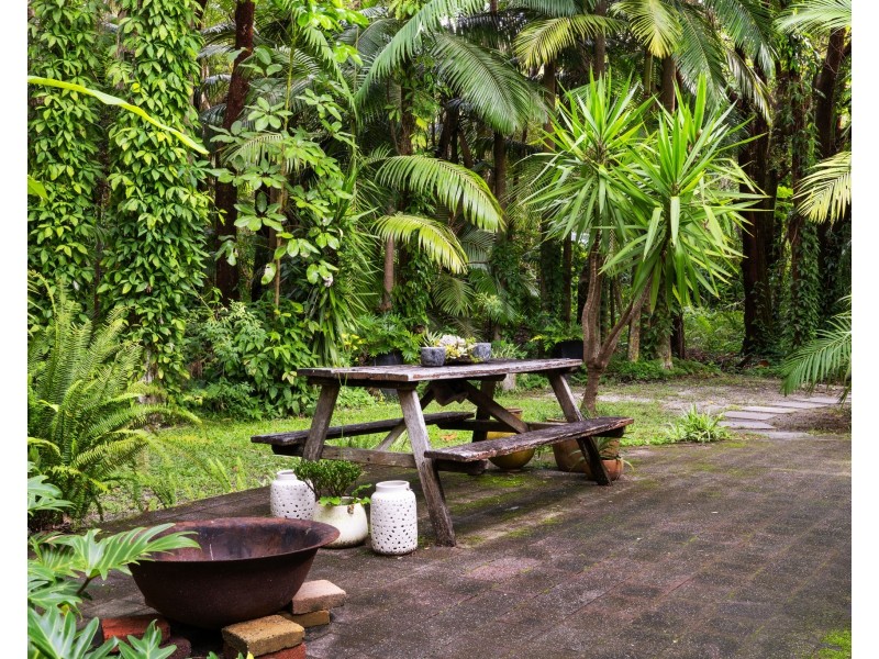 245 Broken Head Road, Suffolk Park NSW 2481