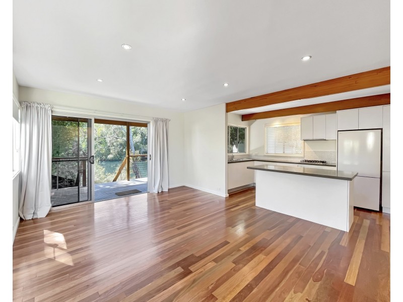 17 Natan Court, Ocean Shores NSW 2483