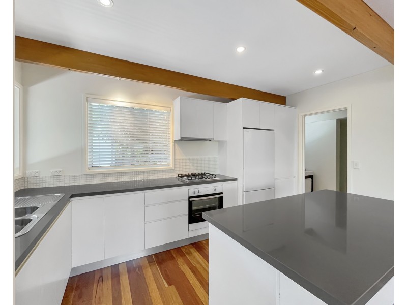 17 Natan Court, Ocean Shores NSW 2483