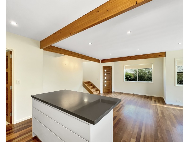 17 Natan Court, Ocean Shores NSW 2483