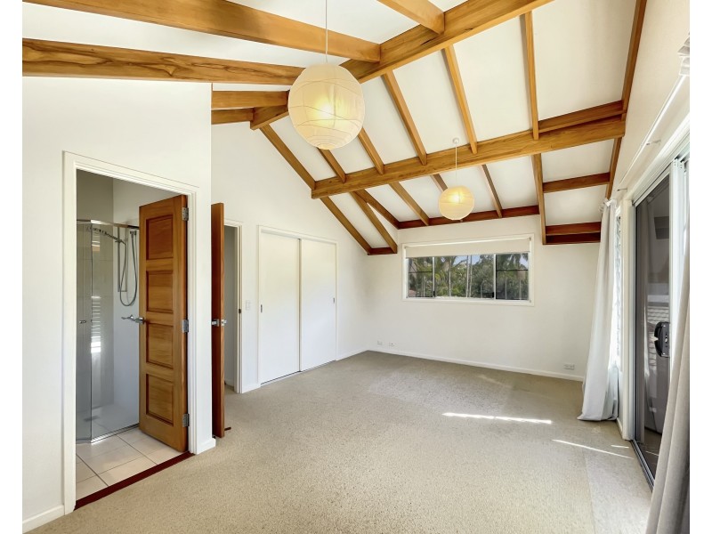 17 Natan Court, Ocean Shores NSW 2483