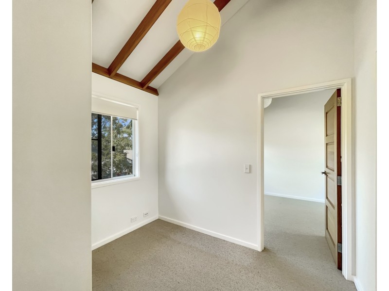 17 Natan Court, Ocean Shores NSW 2483