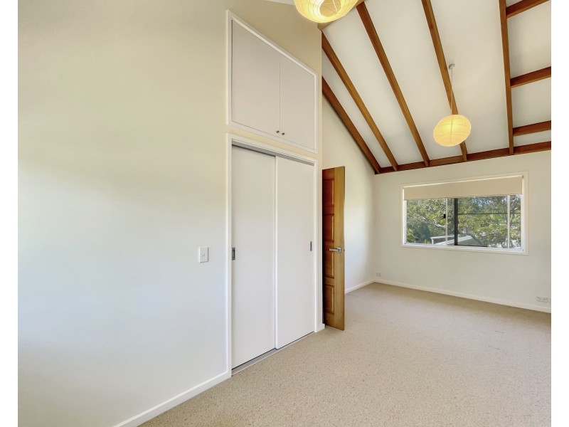 17 Natan Court, Ocean Shores NSW 2483