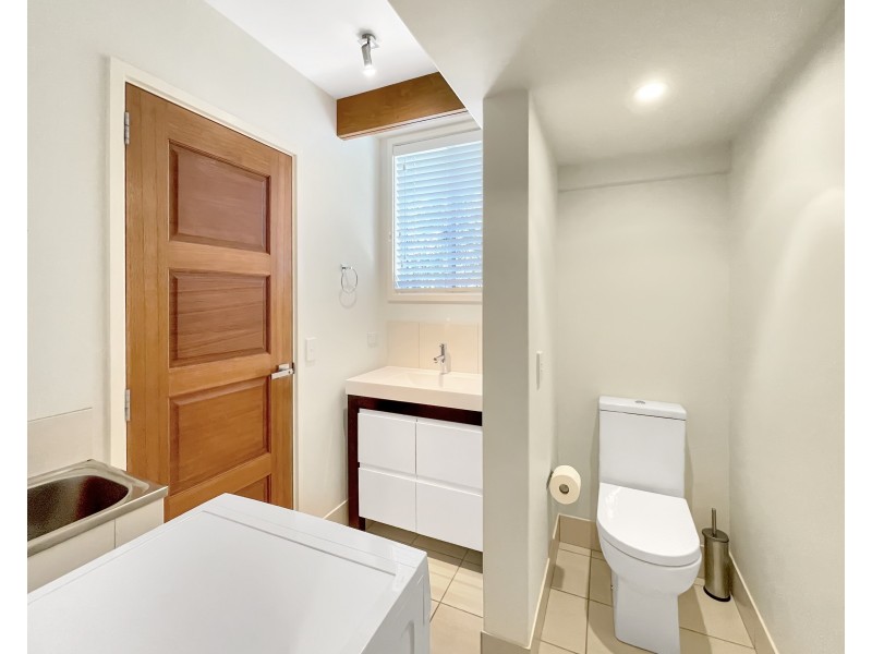 17 Natan Court, Ocean Shores NSW 2483