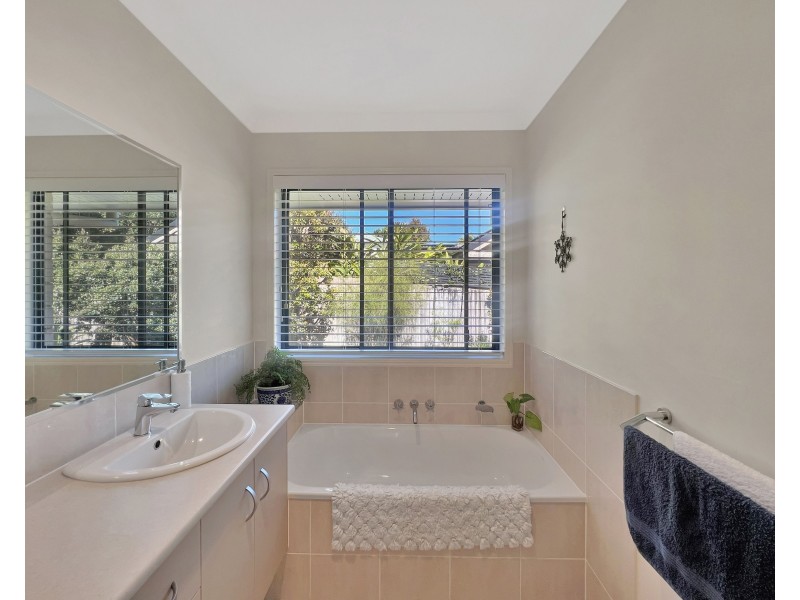 50 Palm-Lily Crescent, Bangalow NSW 2479