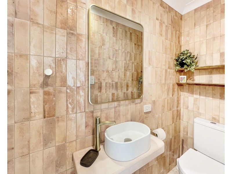 28 Bottlebrush Crescent, Suffolk Park NSW 2481