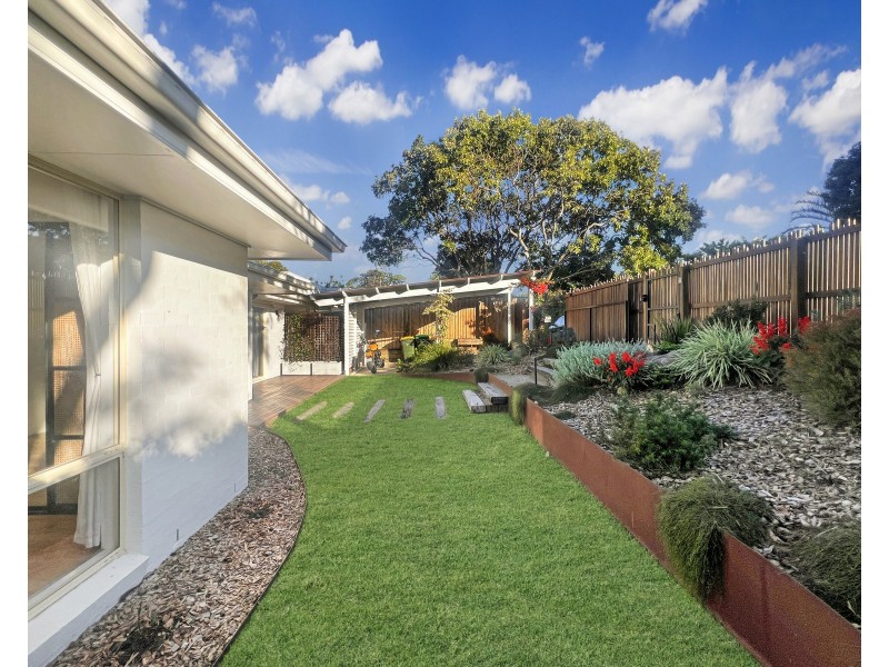 28 Bottlebrush Crescent, Suffolk Park NSW 2481