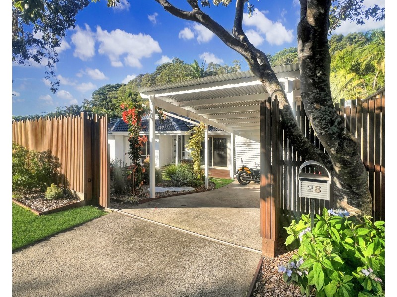 28 Bottlebrush Crescent, Suffolk Park NSW 2481
