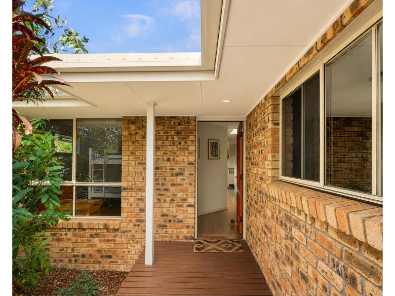 9 Hakea Crescent, Suffolk Park NSW 2481