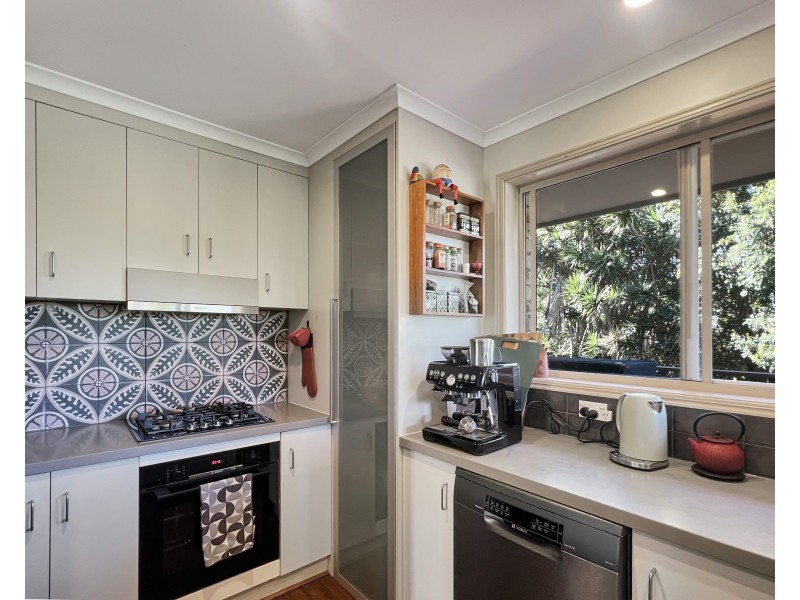 9 Hakea Crescent, Suffolk Park NSW 2481