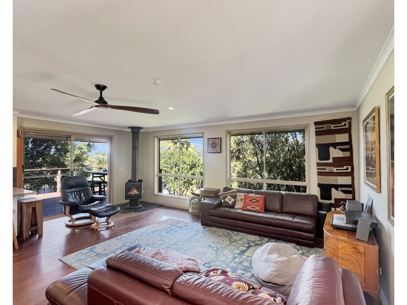 9 Hakea Crescent, Suffolk Park NSW 2481