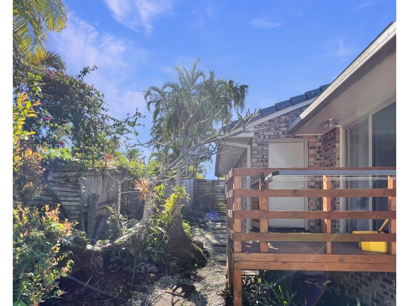 9 Hakea Crescent, Suffolk Park NSW 2481