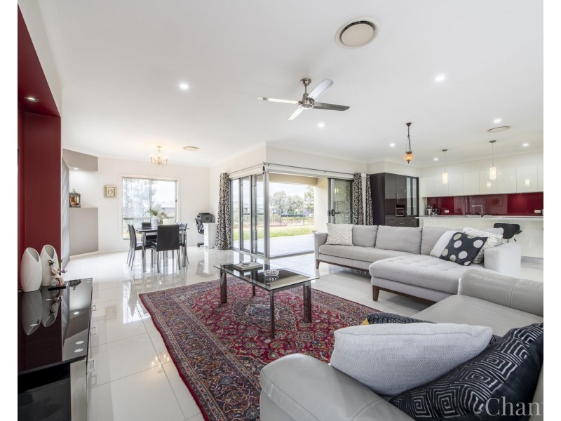 10 Southlakes Parade, Dubbo NSW 2830
