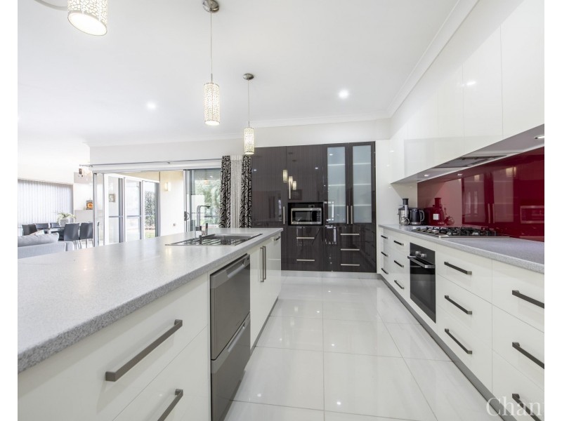 10 Southlakes Parade, Dubbo NSW 2830