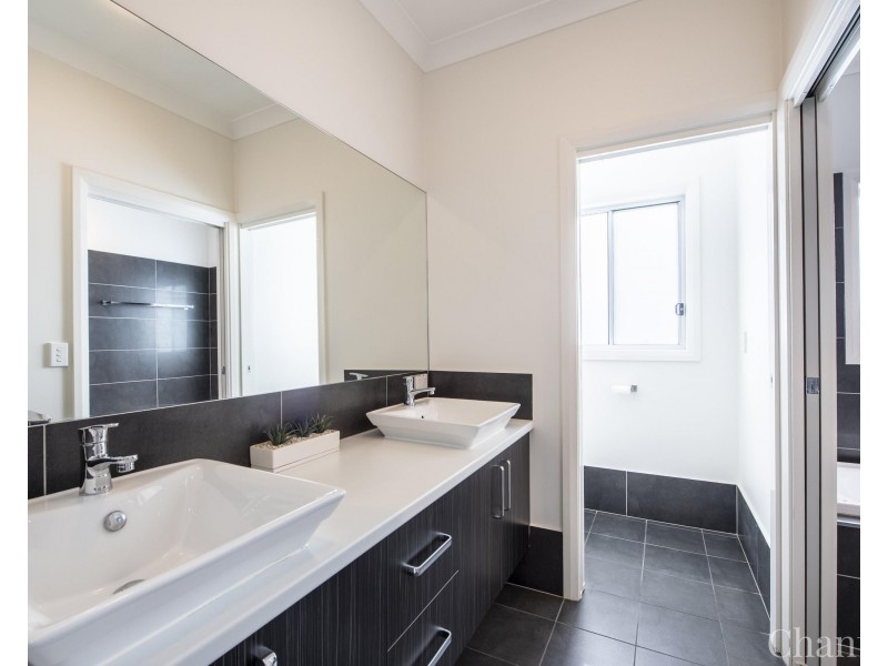 10 Southlakes Parade, Dubbo NSW 2830