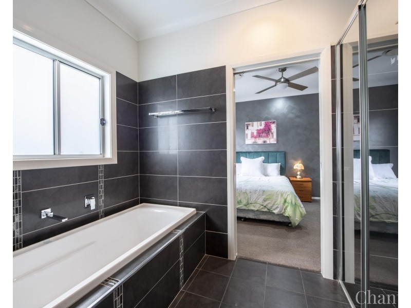 10 Southlakes Parade, Dubbo NSW 2830