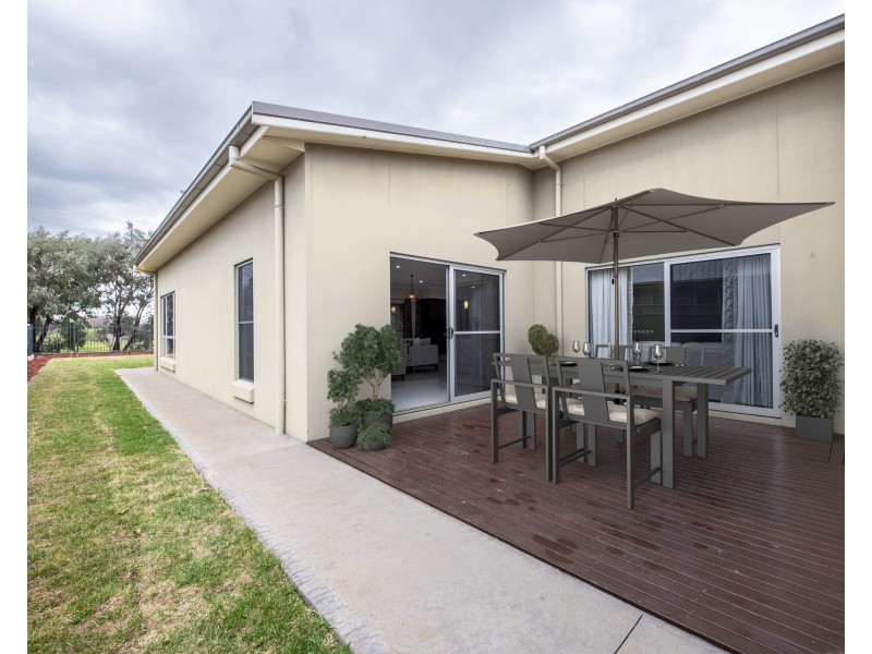 10 Southlakes Parade, Dubbo NSW 2830
