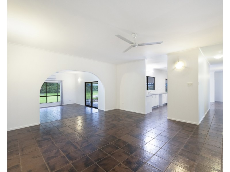 35 Yates Road, Howard Springs NT 0835