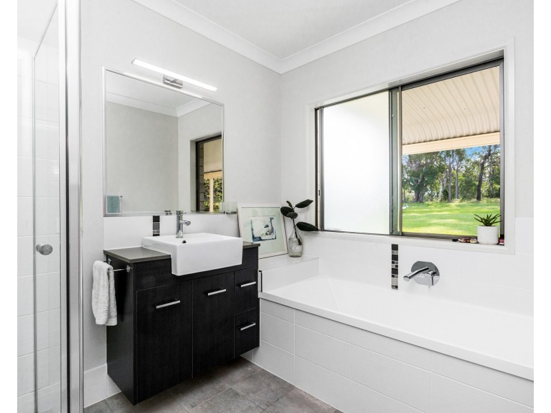 20 Grevillea Place, Swan Bay NSW 2471