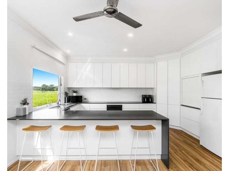 230 Baraang Drive, Broadwater NSW 2472