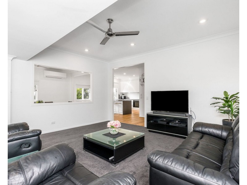 230 Baraang Drive, Broadwater NSW 2472