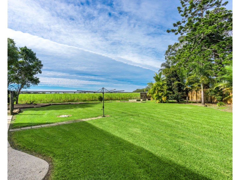 230 Baraang Drive, Broadwater NSW 2472