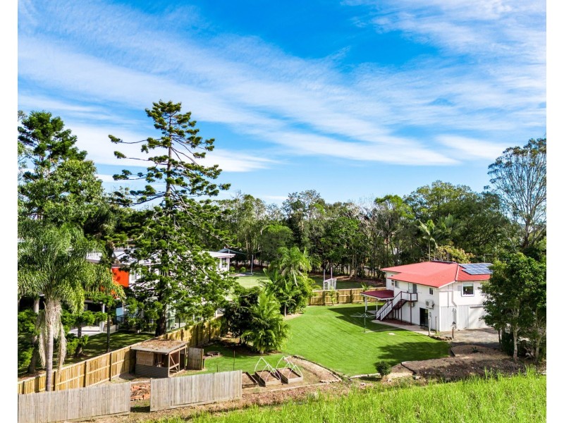 230 Baraang Drive, Broadwater NSW 2472