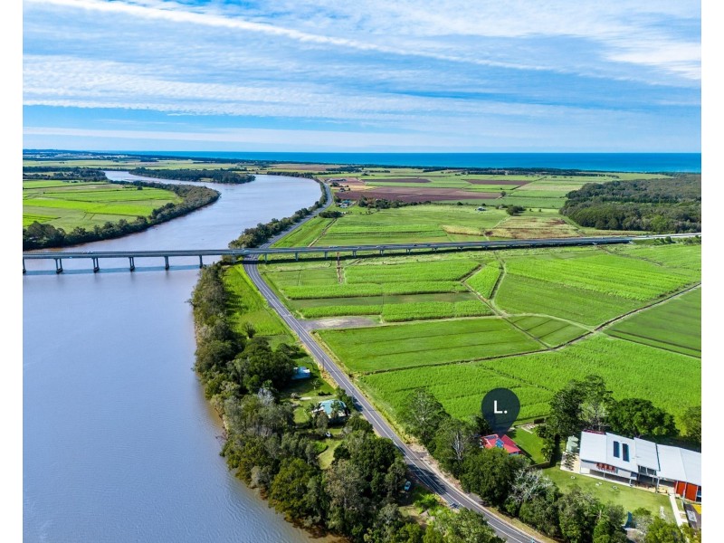 230 Baraang Drive, Broadwater NSW 2472