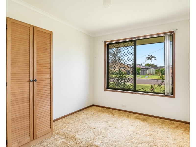 4 Simpson Avenue, Wollongbar NSW 2477