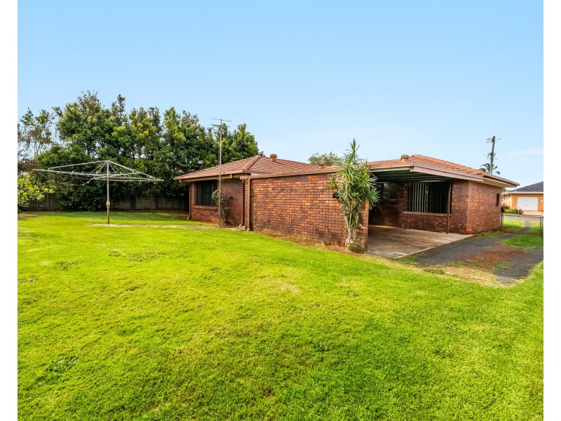 4 Simpson Avenue, Wollongbar NSW 2477