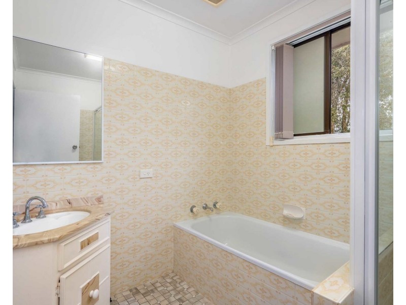 25 Holmesleigh Drive, Goonellabah NSW 2480