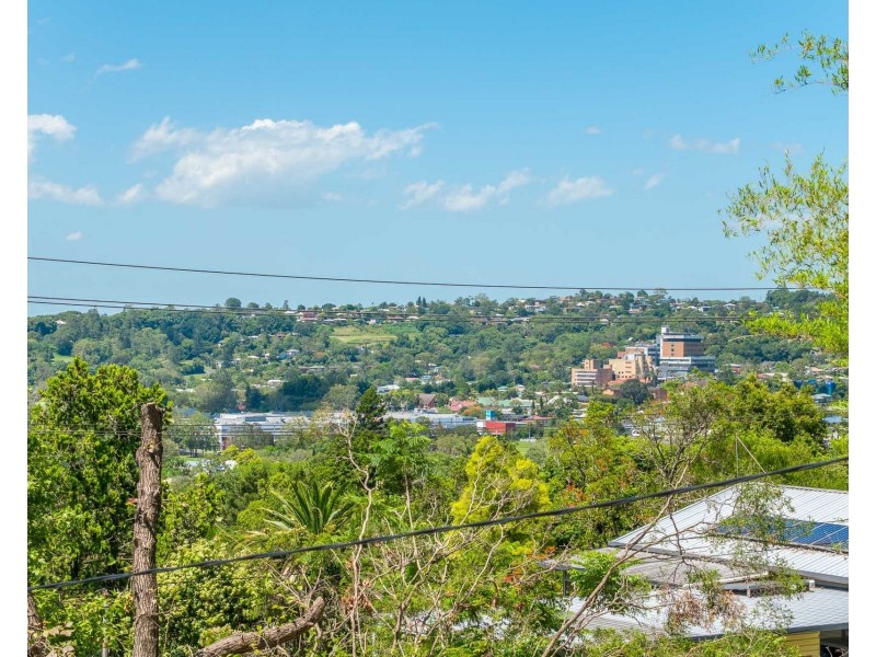 13 Esmonde Street, Girards Hill NSW 2480