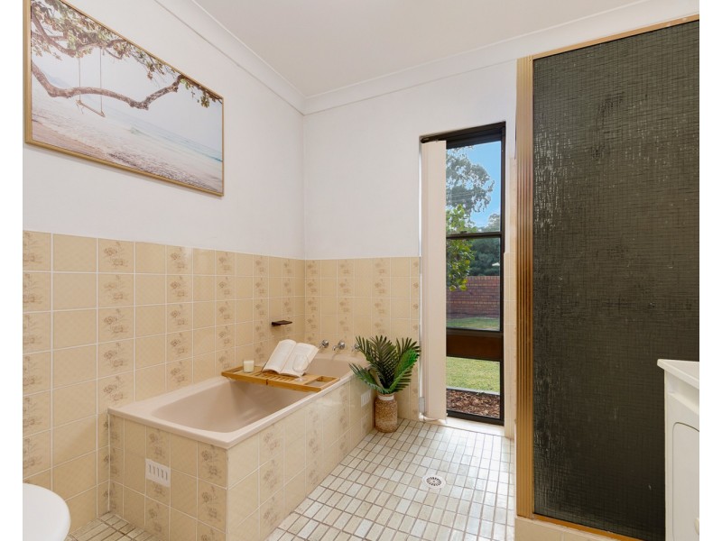 460 Beach Road, Sunshine Bay NSW 2536