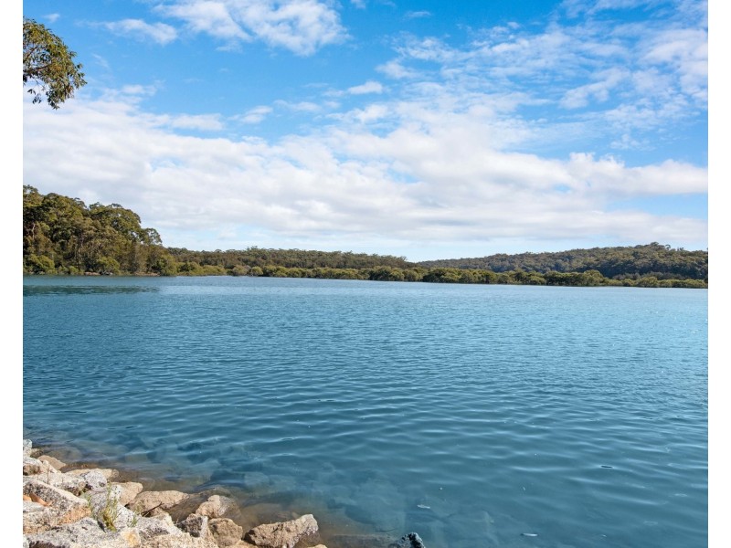 2162 George Bass Drive, Tomakin NSW 2537