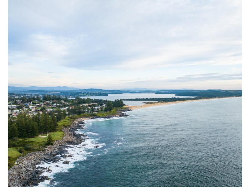 102 Clifford Parade, Tuross Head NSW 2537