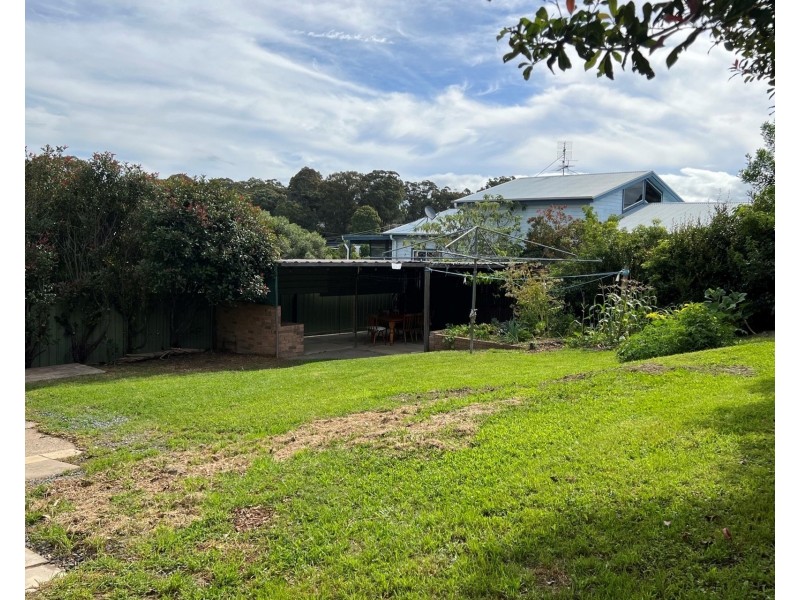 32 Bavarde Avenue, Batemans Bay NSW 2536